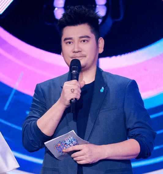 娱乐圈最新消息吃瓜群众,明星恋情曝光，幕后真相令人震惊！