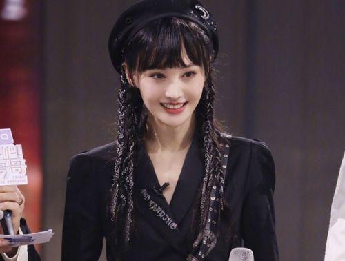 娱乐圈郑爽吃瓜,从话题女王到争议漩涡，娱乐圈的跌宕起伏”