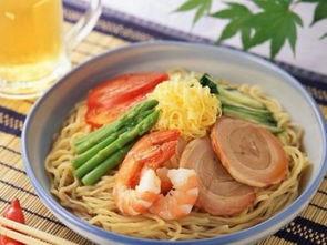 娱乐吃瓜酱吃面条视频,面条视频中的趣味时光